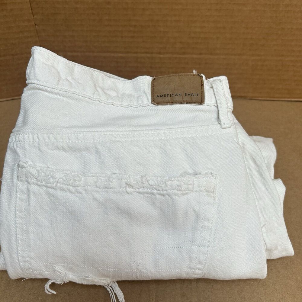 American Eagle '90s Straight White Distressed Cotton Jeans Size 14 Long/Tall